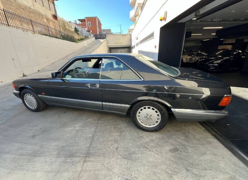 
								Mercedes-Benz 560 Sec del 1990 full									